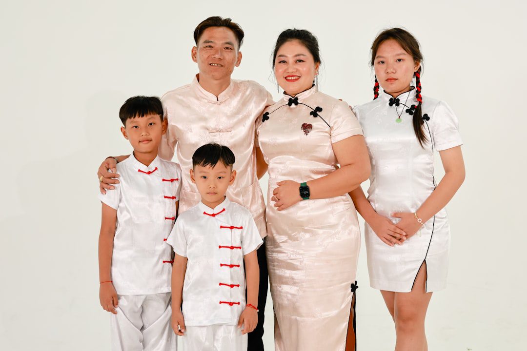 Gia đình lo lắng tìm cách hóa giải trùng tang