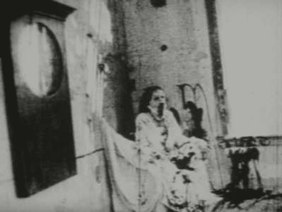 giang-duong-so-13-chuong-1-buc-anh-phong-so-13